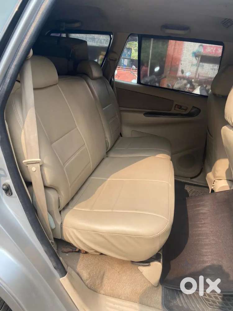 Toyota Innova 2005 Diesel 188000 Km Driven