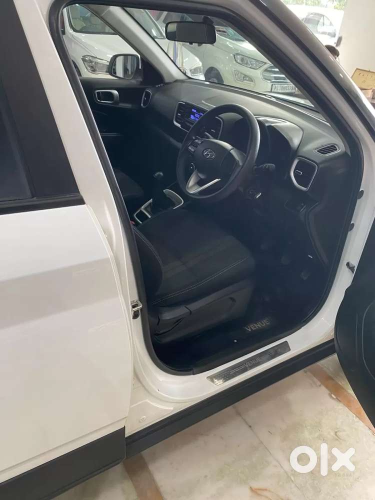 Hyundai Venue S 1.2 Petrol, 2022, Petrol