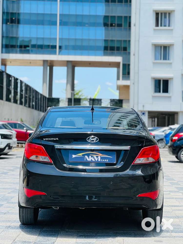 Hyundai Verna Sx Petrol At, 2015, Petrol