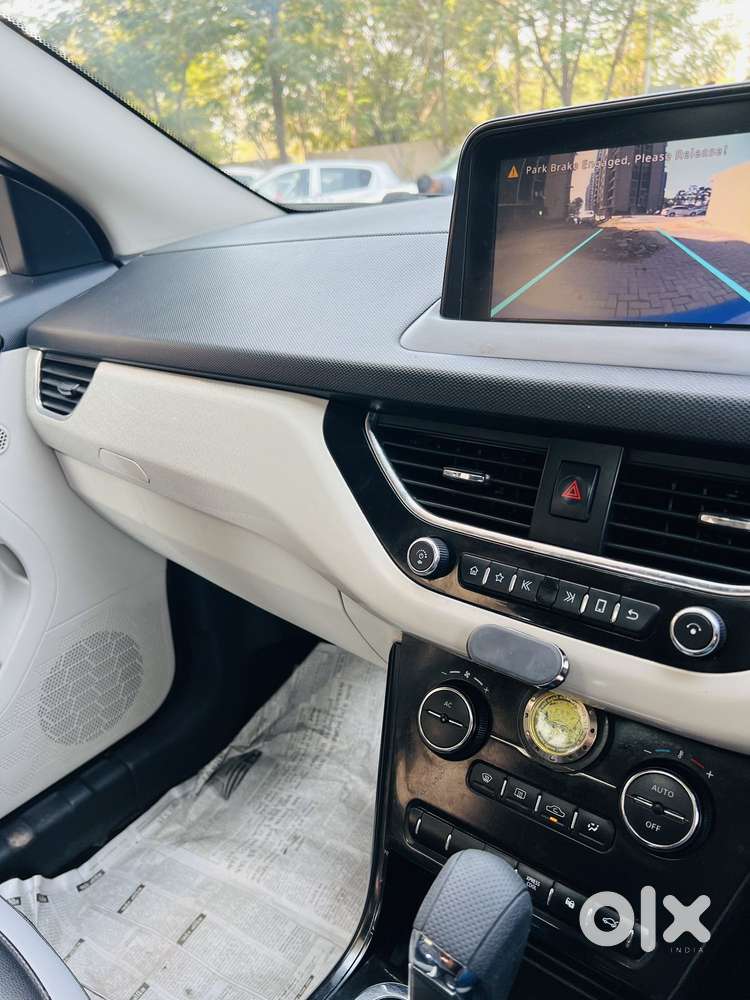 Tata Nexon Amt Xza Plus, 2022, Cng & Hybrids