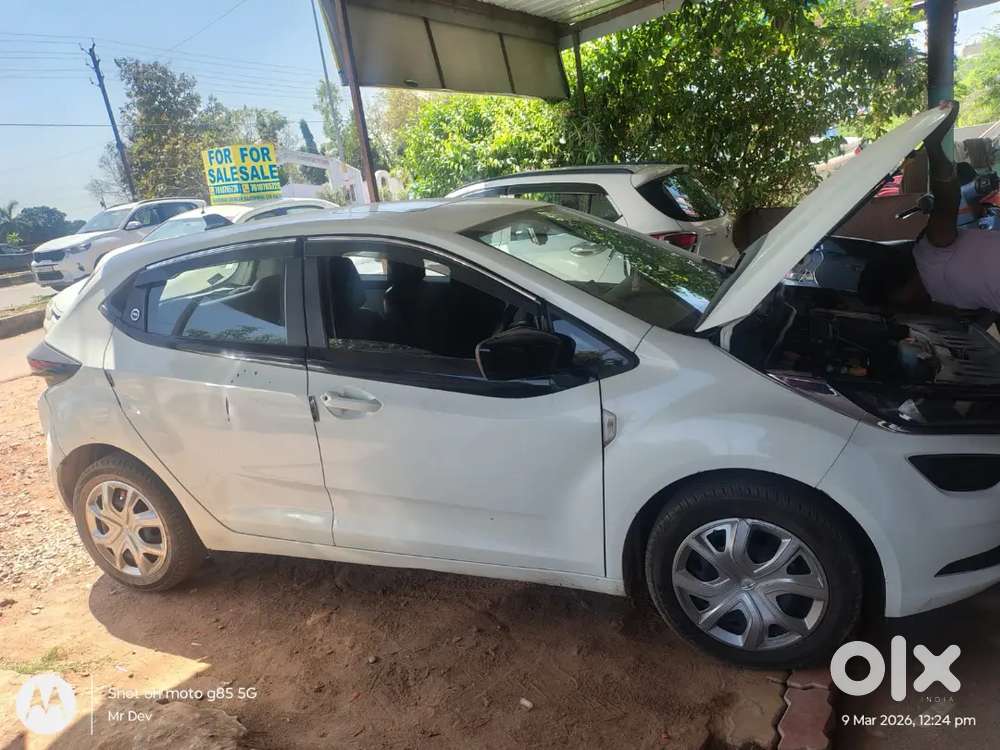 Tata Altroz 2024 Cng & Hybrids 36406 Km Driven