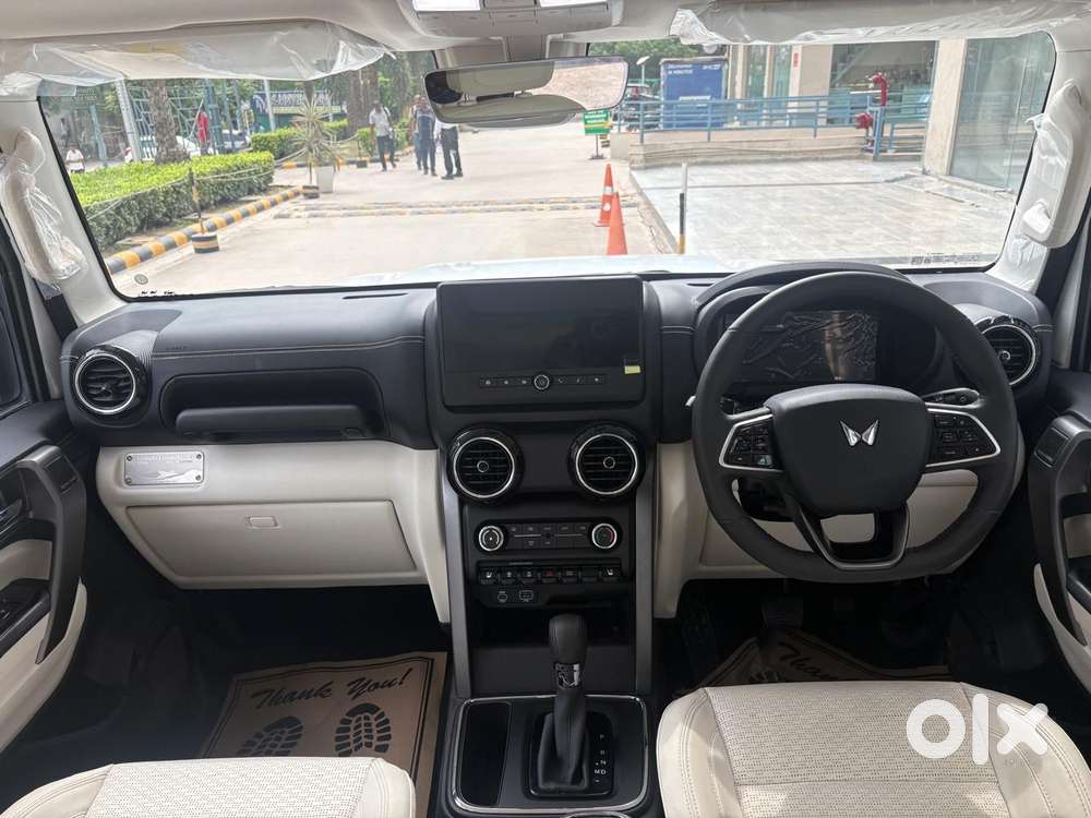 Mahindra Thar Roxx Ax7l Rwd At, 2025, Petrol