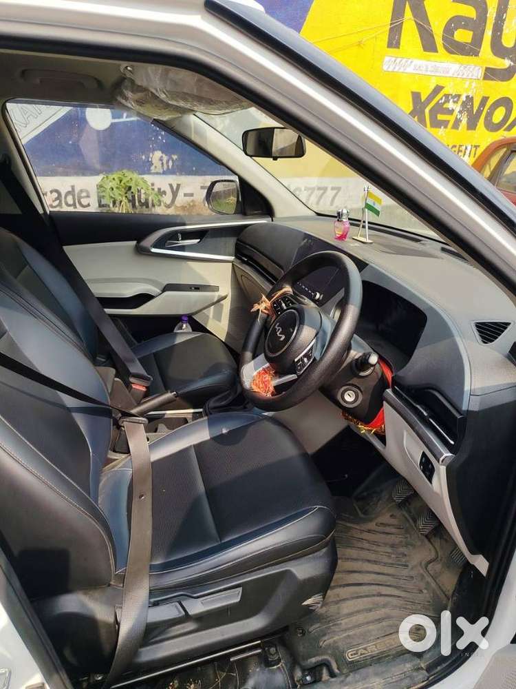 Kia Carens 1.5 Premium 7 Str, 2025, Petrol