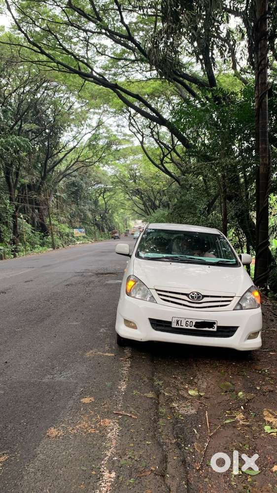 Toyota Innova 2011 Diesel Well Maintained
