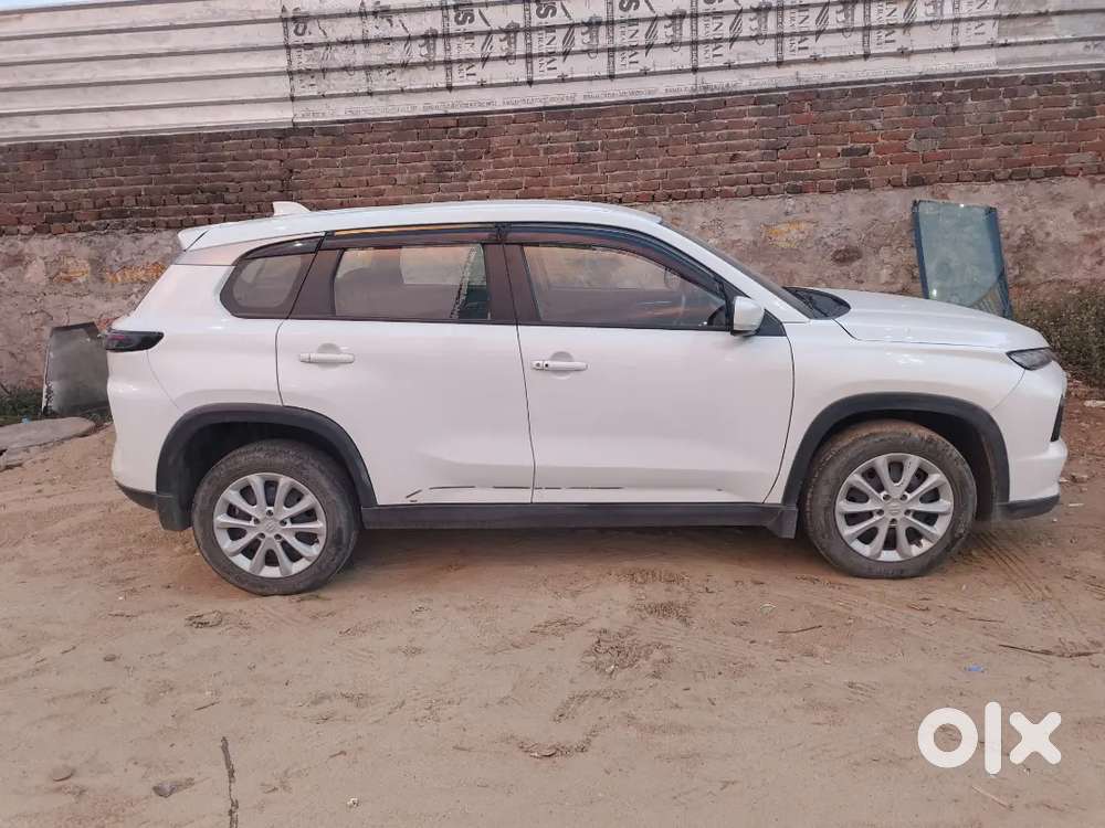 Maruti Suzuki Grand Vitara 2024 Petrol Good Condition