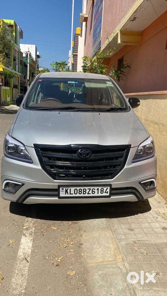 Toyota Innova Diesel 2012