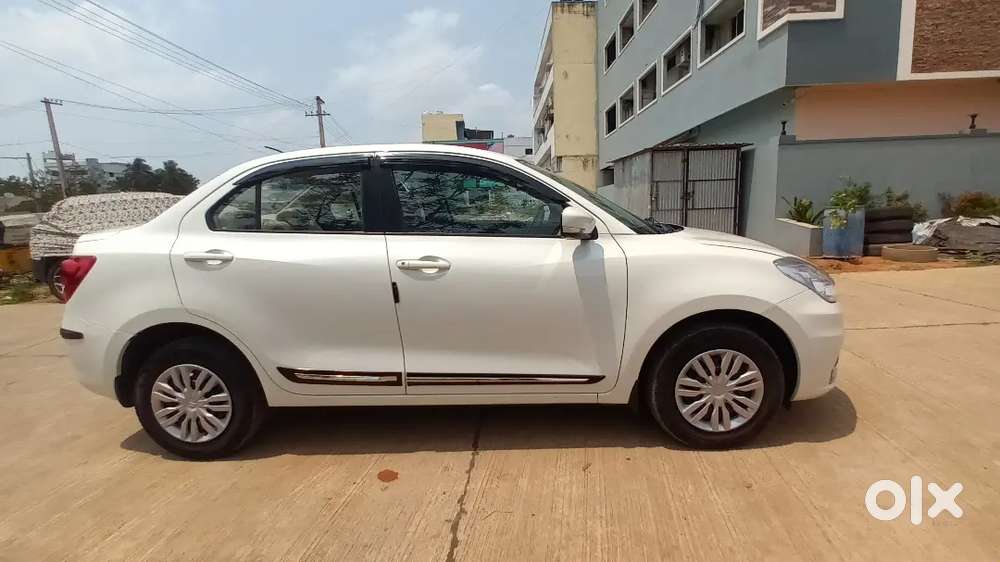 Showroom Track Condition Vehicle