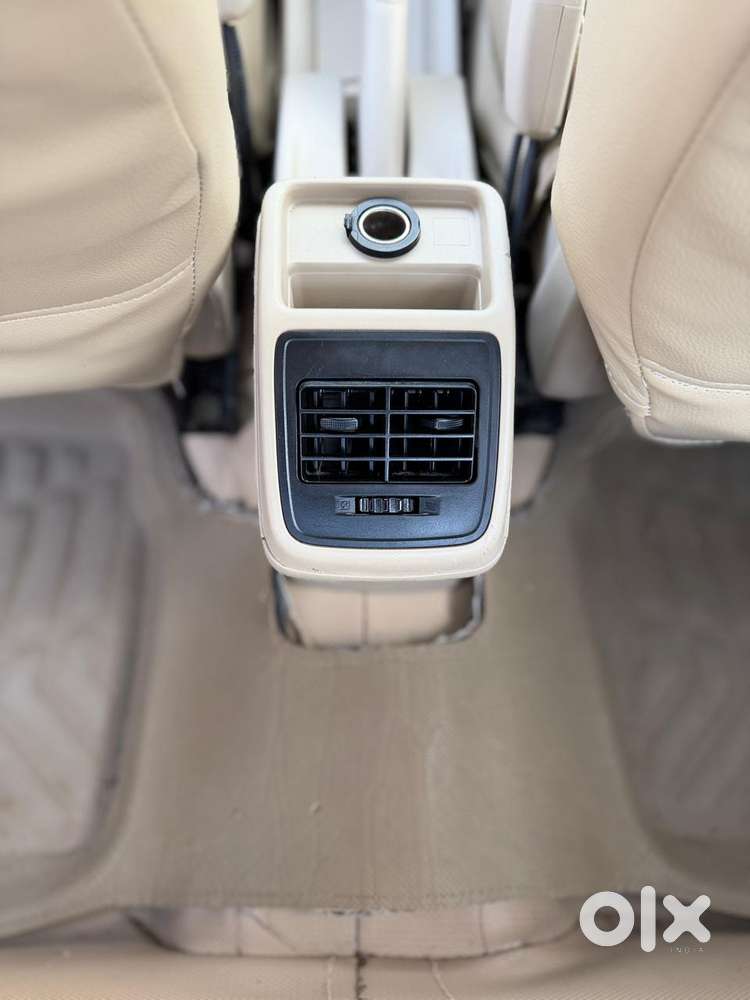 Maruti Suzuki Dzire Vxi Ags, 2021, Petrol