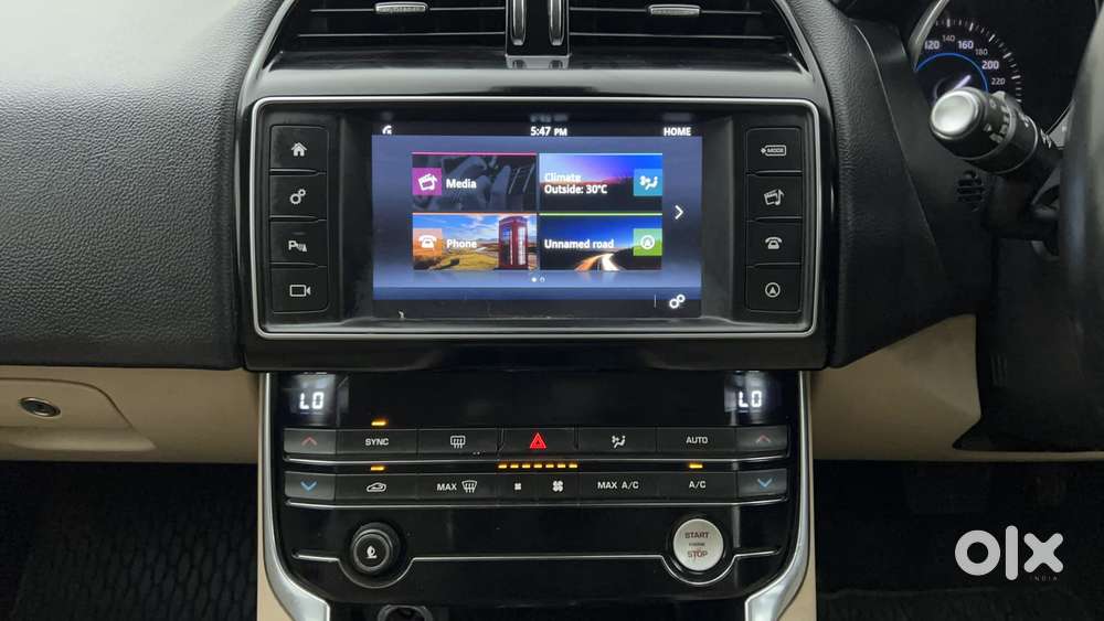 Jaguar Xe Prestige, 2016, Petrol