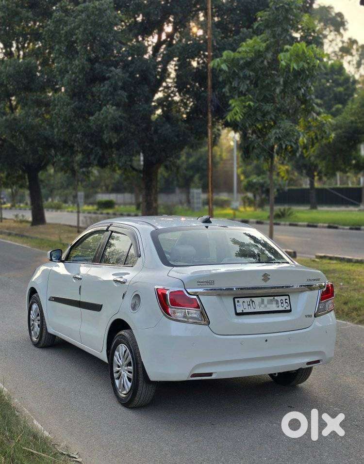 Maruti Suzuki Swift Dzire Vxi(o) Mt, 2018, Petrol