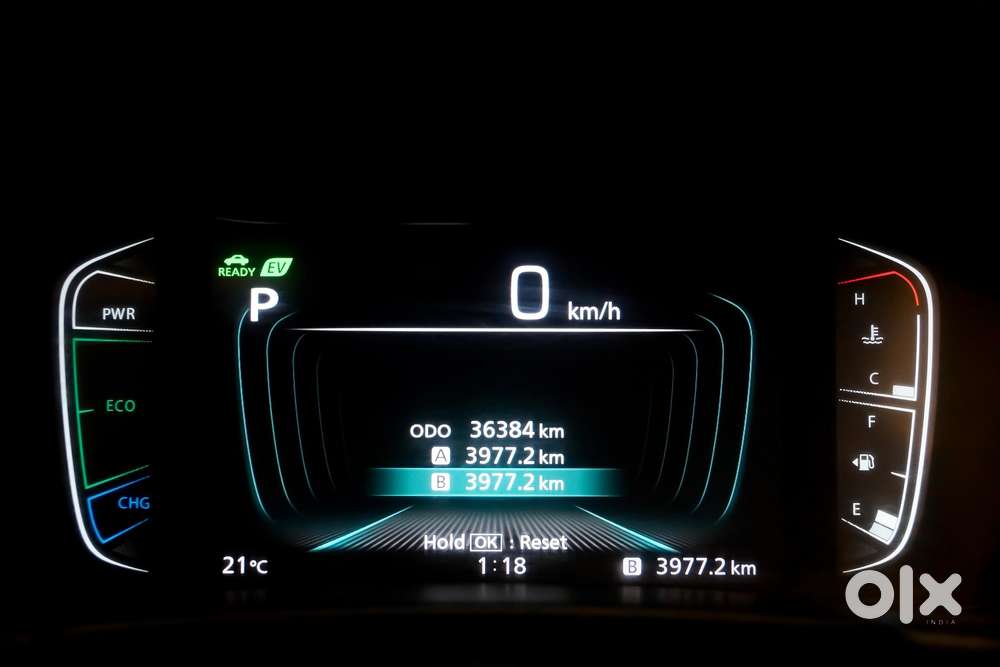 Maruti Suzuki Grand Vitara 1.5 Alpha Plus Intelligent Hybrid Ecvt, 2..