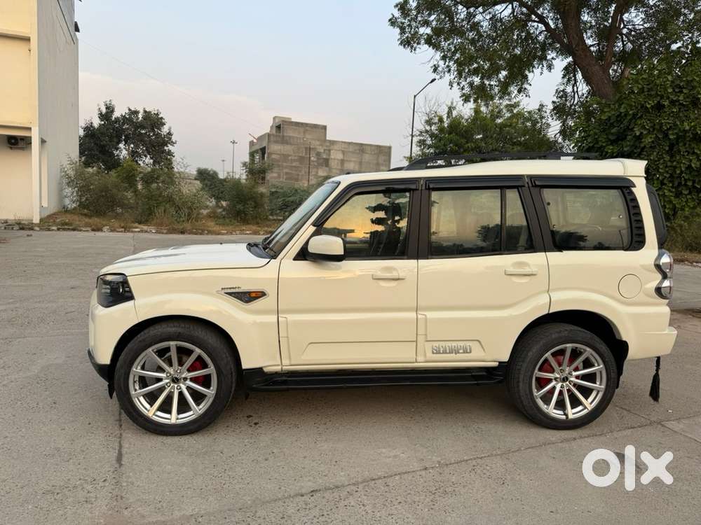 Mahindra Scorpio Classic 2017