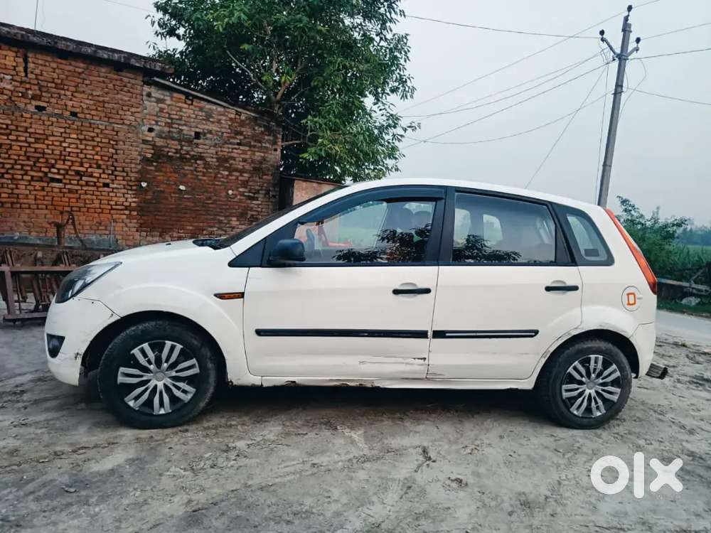 Gaadi Me Koi Dikat Nhi Hai