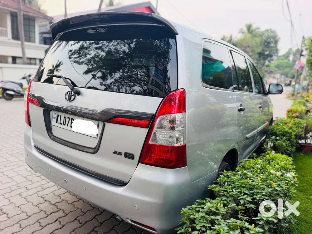 Toyota Innova 2.5 G (diesel) 8 Seater, 2012, Diesel