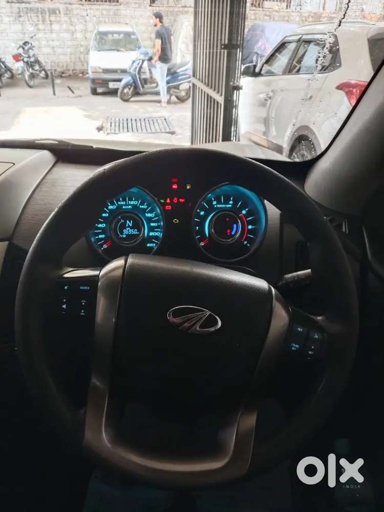 Mahindra Xuv500 2.2 W7 At 2019 Urgent Sell On Rto Noc