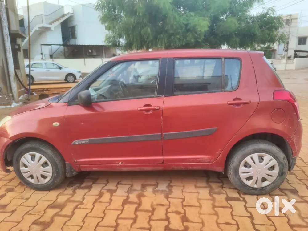 Maruti Suzuki Swift 2005 Petrol 51000 Km Driven