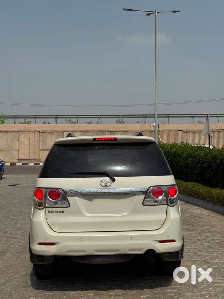 Toyota Fortuner 2013 Low Km