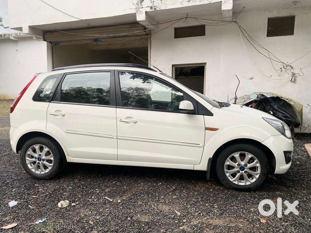 Ford Figo 2013 Diesel 100000 Km Driven