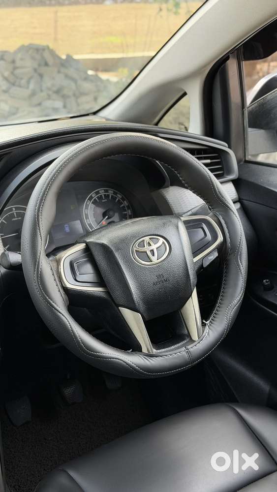 Toyota Innova Crysta 2.4 G Mt 8s, 2017, Diesel