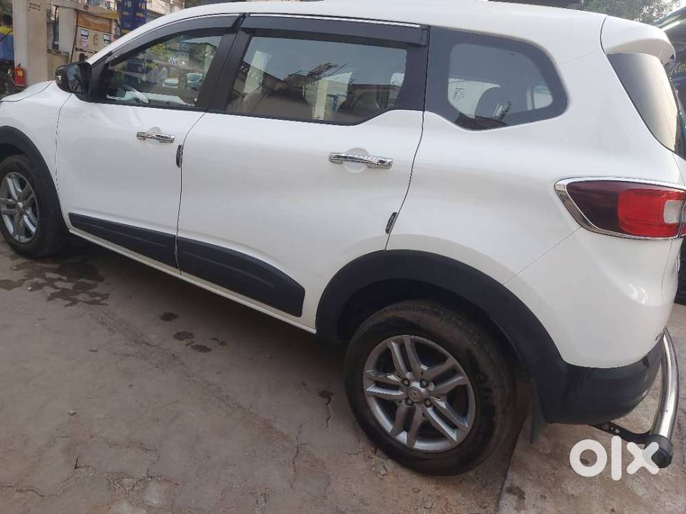 Renault Triber 2023 Petrol 6000 Km Driven