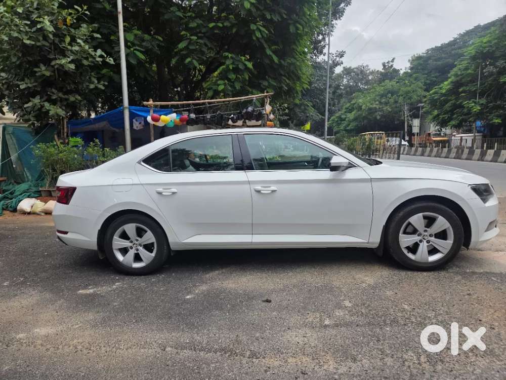Skoda Superb [ ] 1.8 Style Tsi At, 2016, Petrol