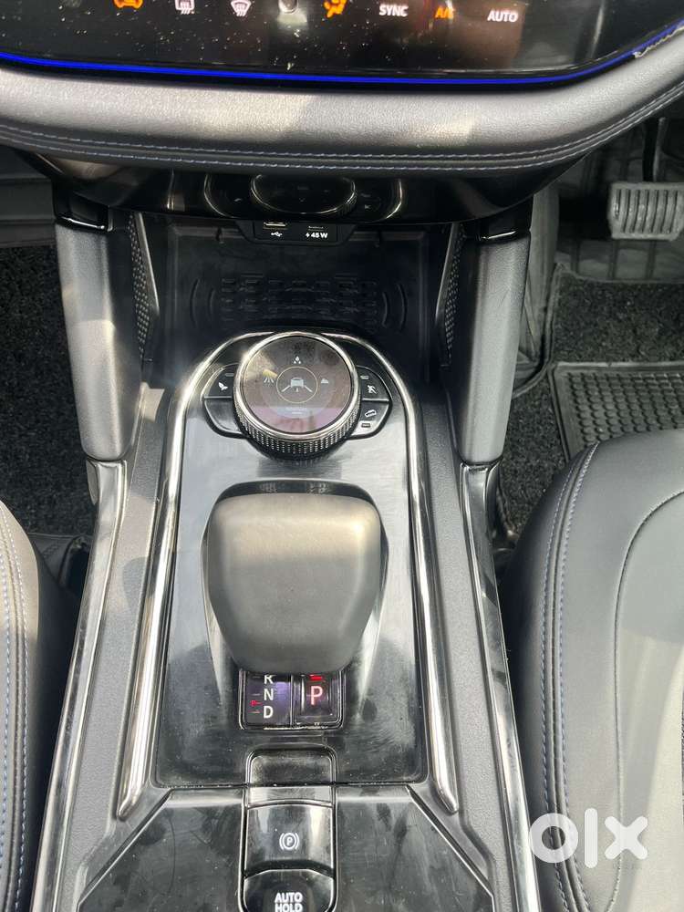Tata Safari Accomplished Plus Dark Edition, 2024, Diesel