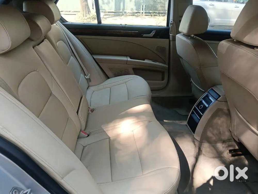 Skoda Superb 2010 Model Life Time Tax Sunroof