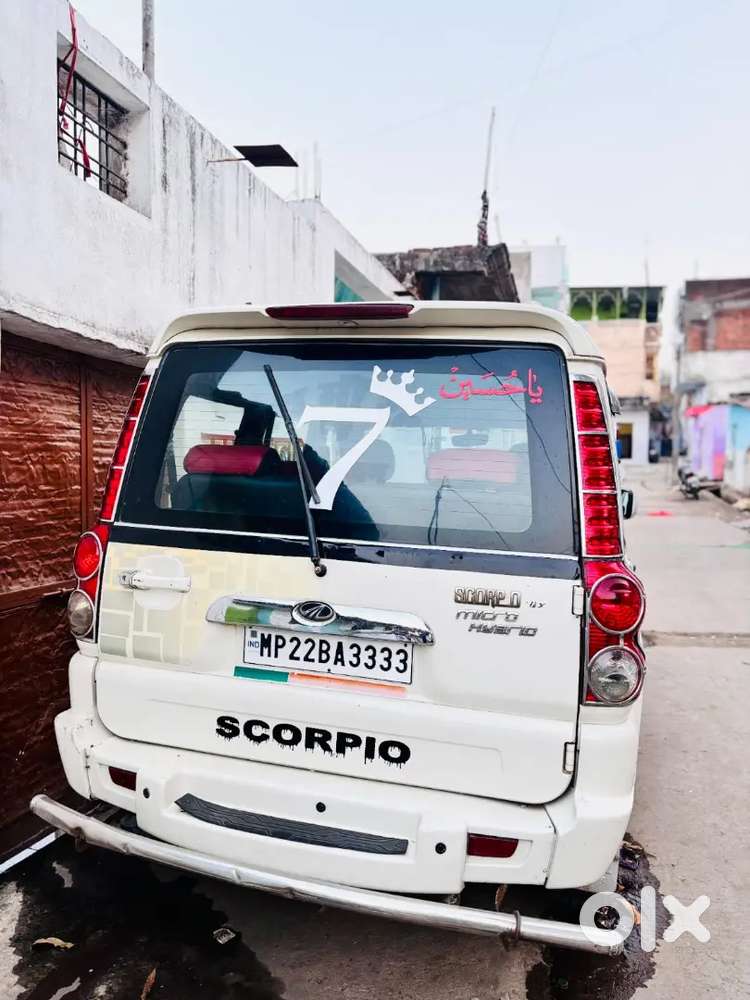 Mahindra Scorpio Classic 2011 Diesel 97800 Km Driven