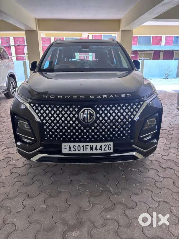 Mg Hector Plus 2024 Petrol 23560 Km Driven