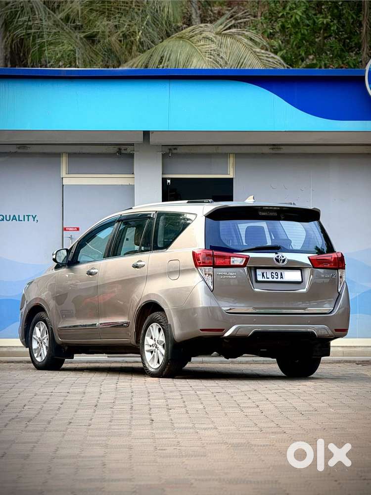 Toyota Innova Crysta 2.8z Automatic, 2017, Diesel