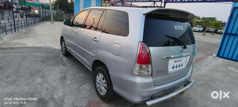 Toyota Innova 2.5 V 7 Str, 2010, Diesel