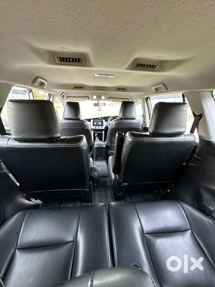 Toyota Innova Crysta 2019