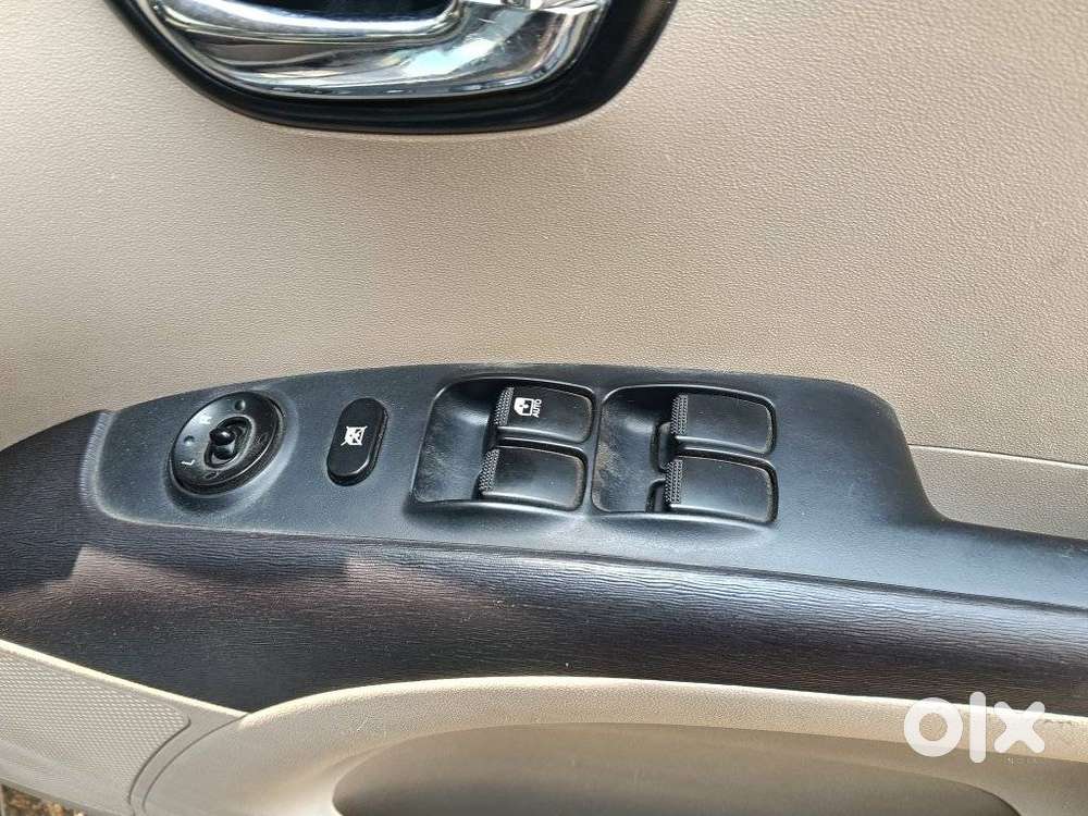 Hyundai I10 Sportz At, 2011, Petrol