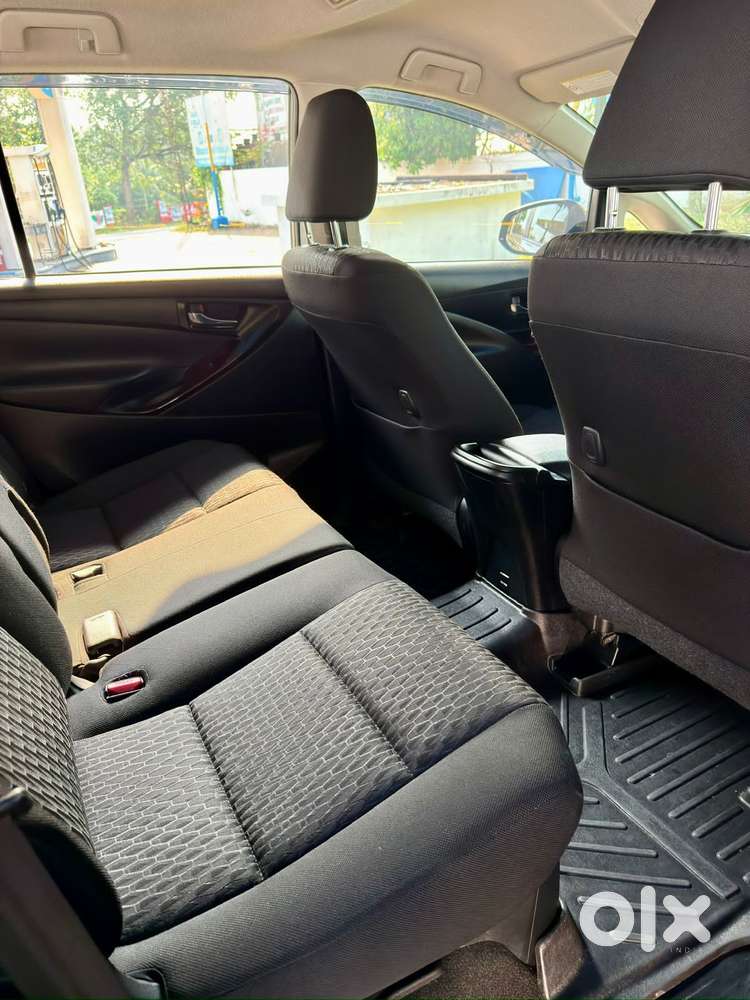 Toyota Innova Crysta 2.8 Gx At, 2017, Diesel