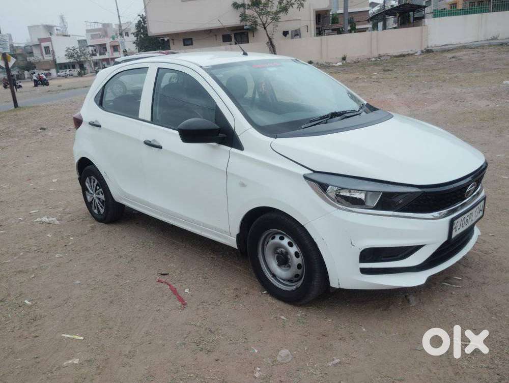 Tata Tiago 1.2 Revotron Xm Cng, 2023, Cng & Hybrids