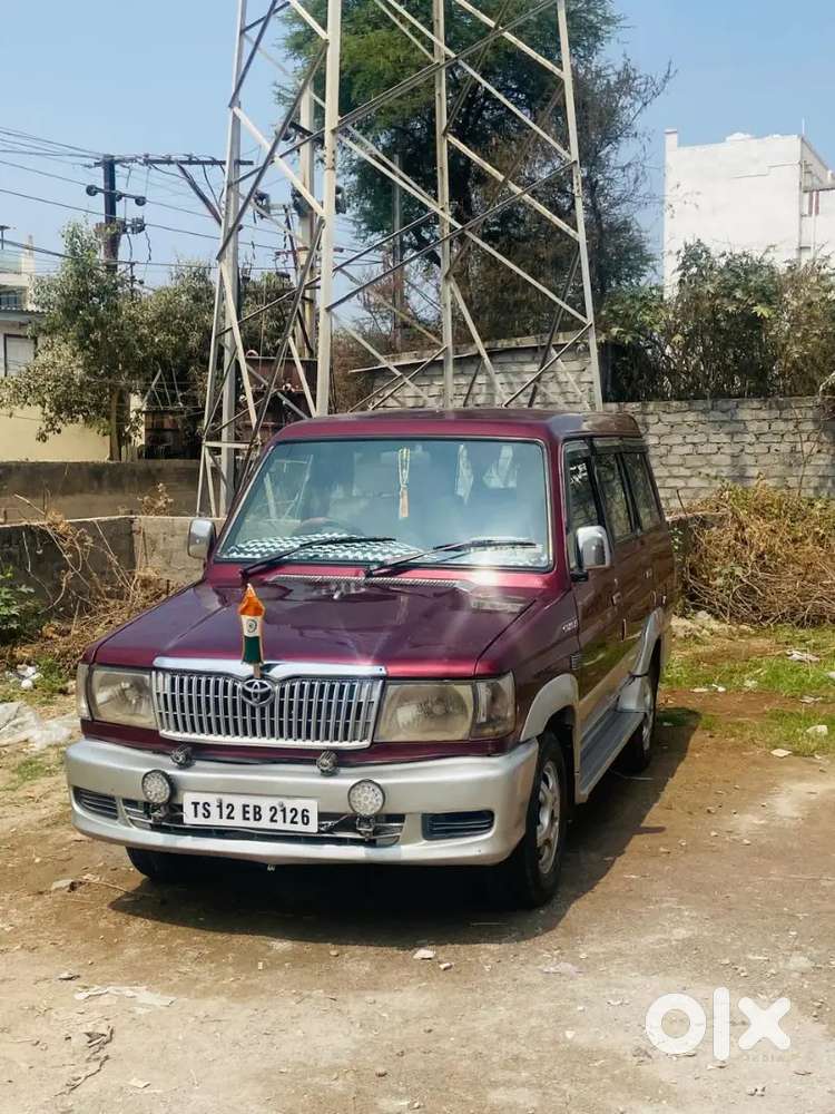 Toyota Qualis 2004 Diesel Well Maintained