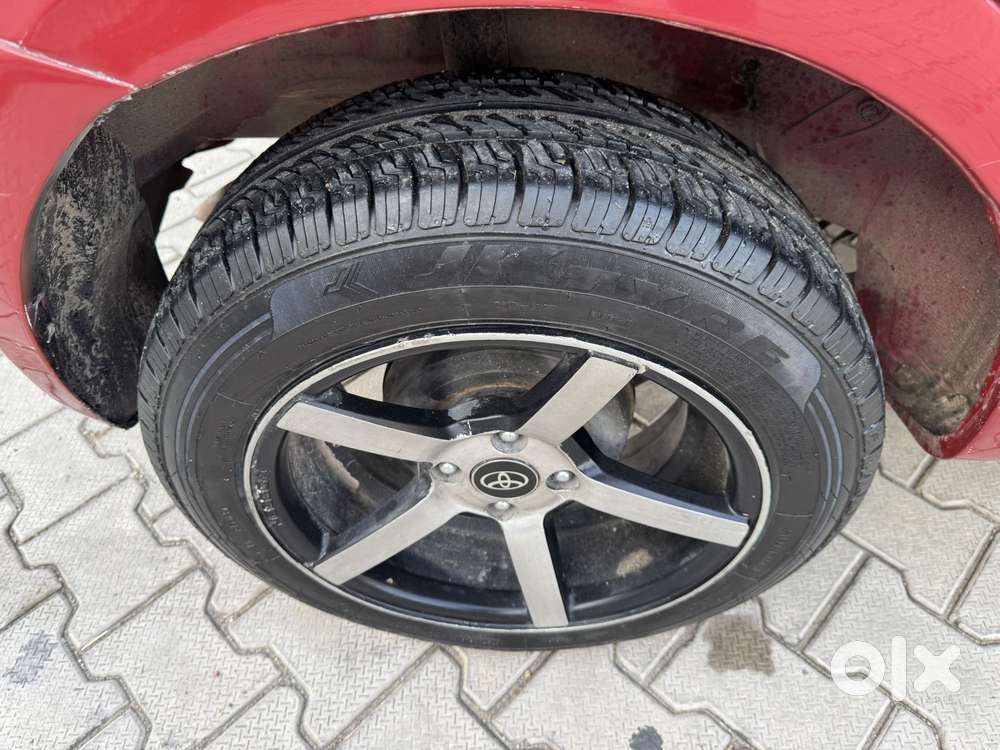 Toyota Etios Liva 1.2 Vx Dual Tone, 2011, Petrol