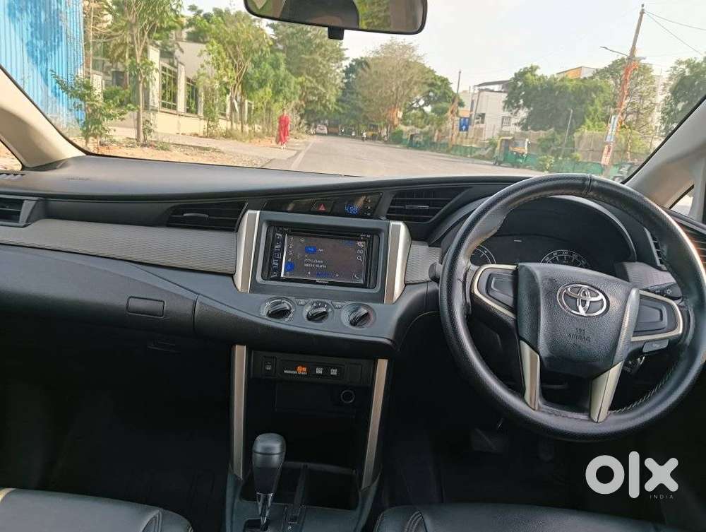 Toyota Innova Crysta 2.8 Gx At, 2017, Diesel