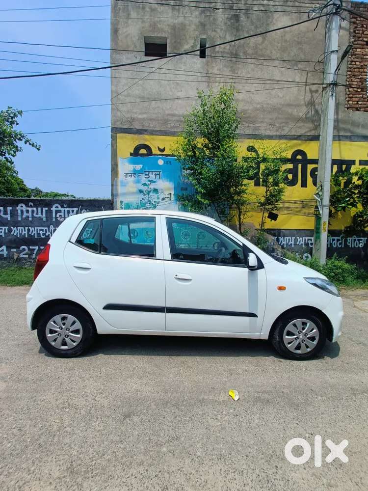 Hyundai I10 Sportz 2014 Petrol