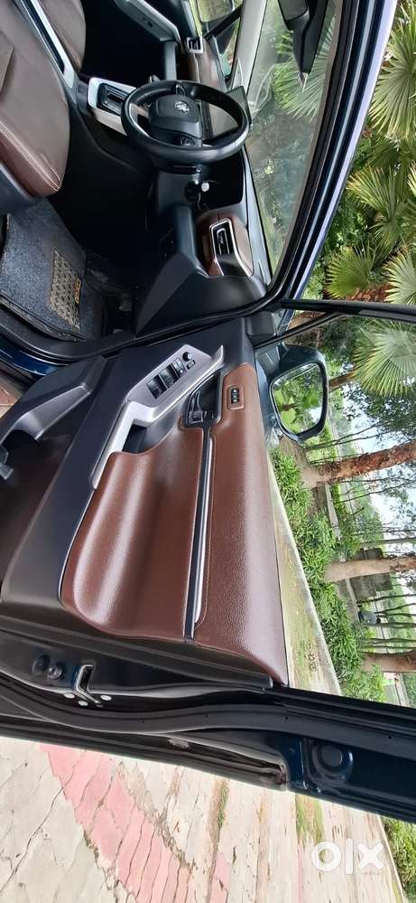 Toyota Innova Hycross 2.0 Zx Hybrid 7 Str, 2024, Petrol