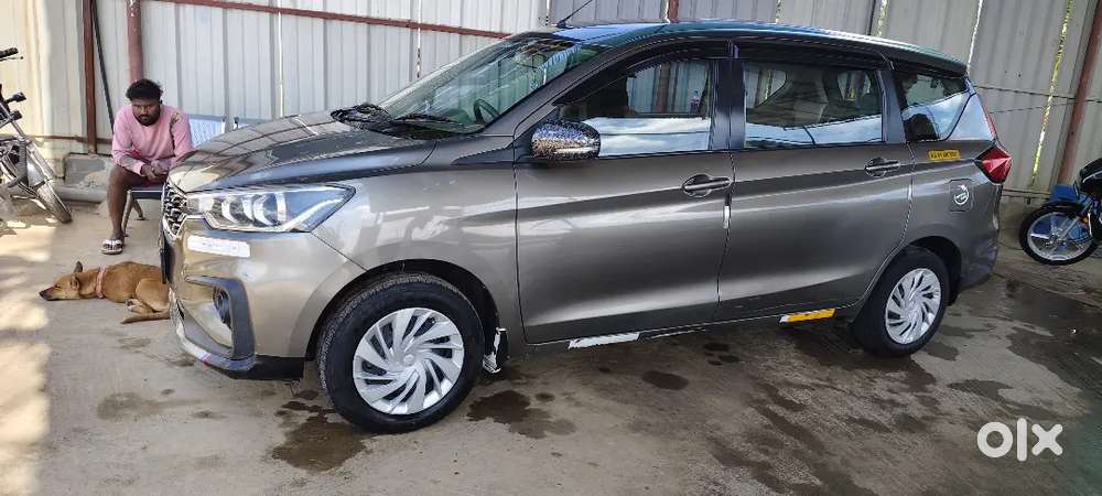 Ertiga Vxi (o) 2023 Gre Colar