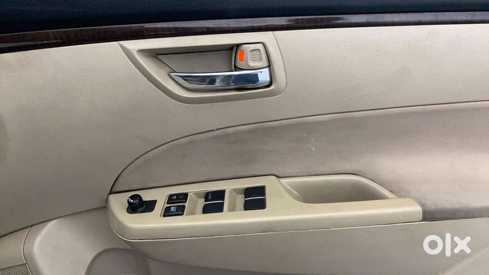 Maruti Suzuki Swift Dzire Vxi, 2012, Petrol
