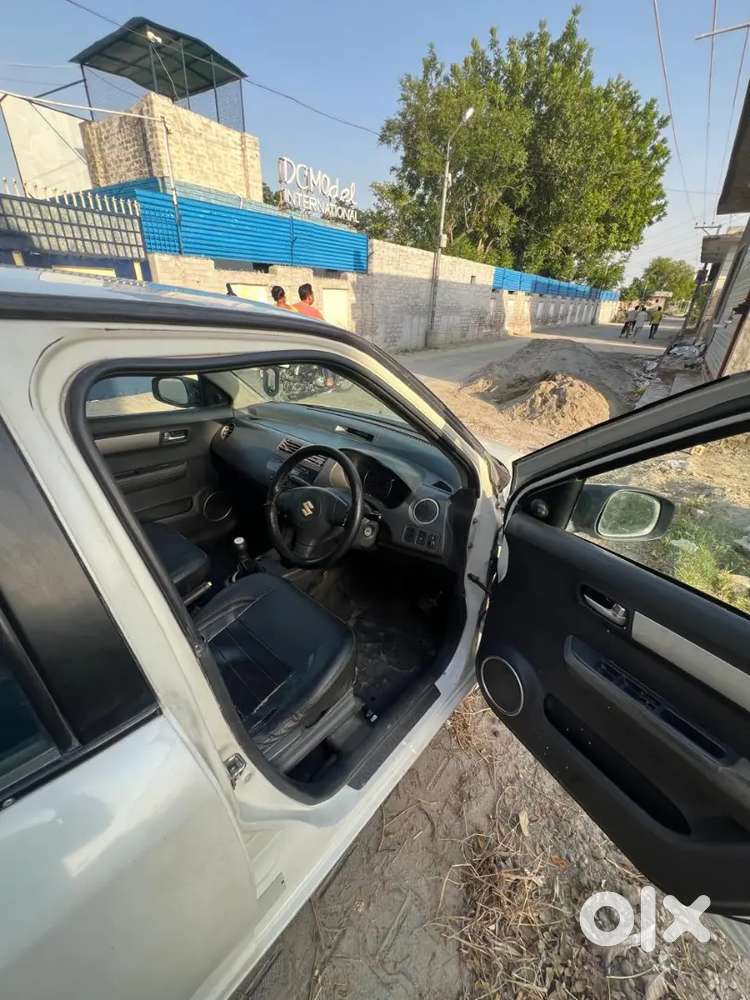 Maruti Suzuki Dzire 2010