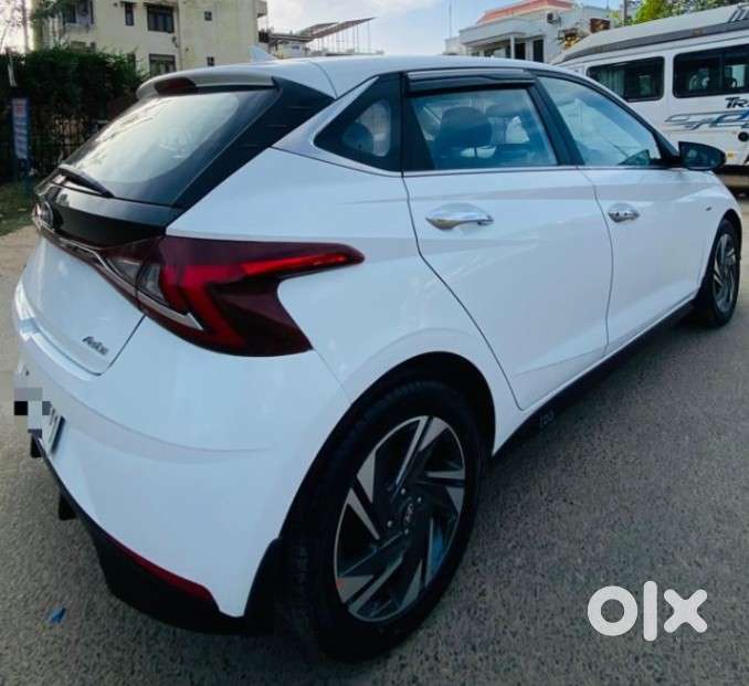 Hyundai I20 Asta (o) 1.2 Ivt, 2022, Petrol