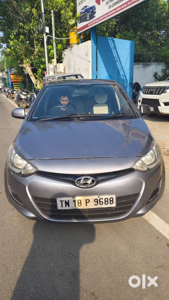 Hyundai I20 Petrol Cvt Magna Executive, 2013, Petrol