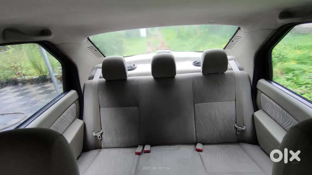 Mahindra Logan Petrol 2008