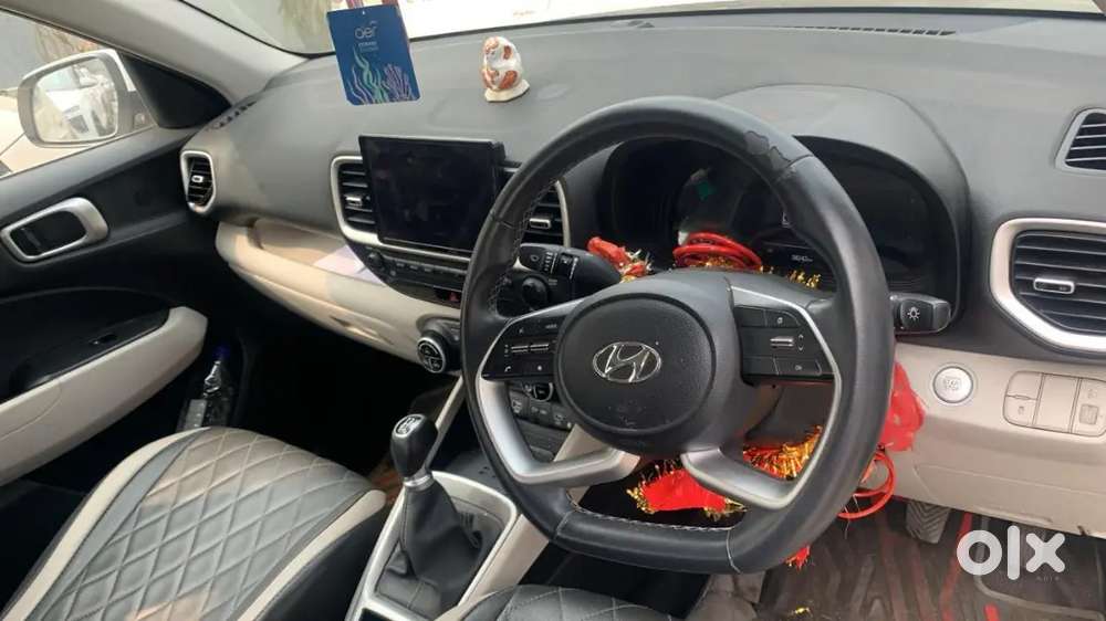 Hyundai Venue Petrol 2022