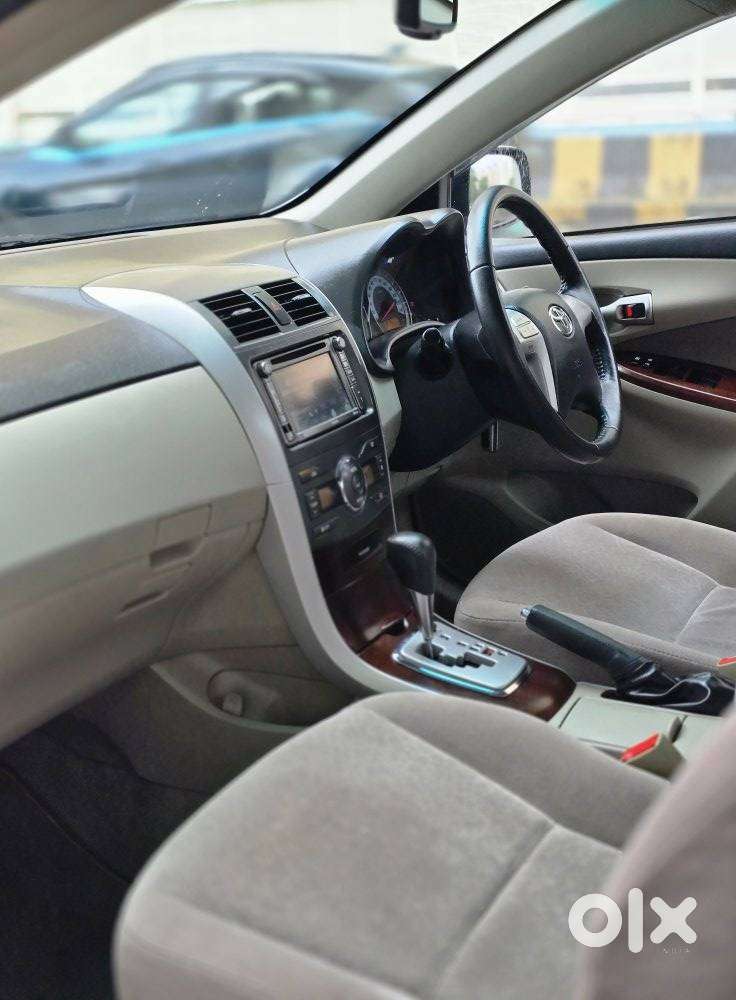 Toyota Corolla Altis G Hv At, 2012, Petrol