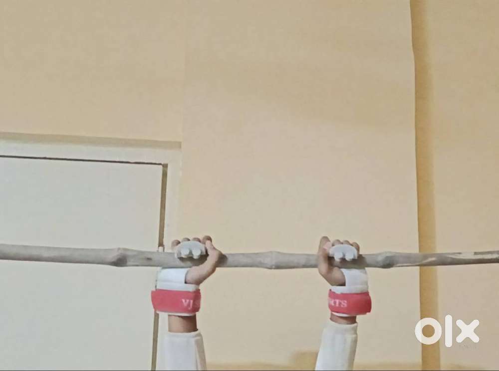 Gymnastics wallbar grip