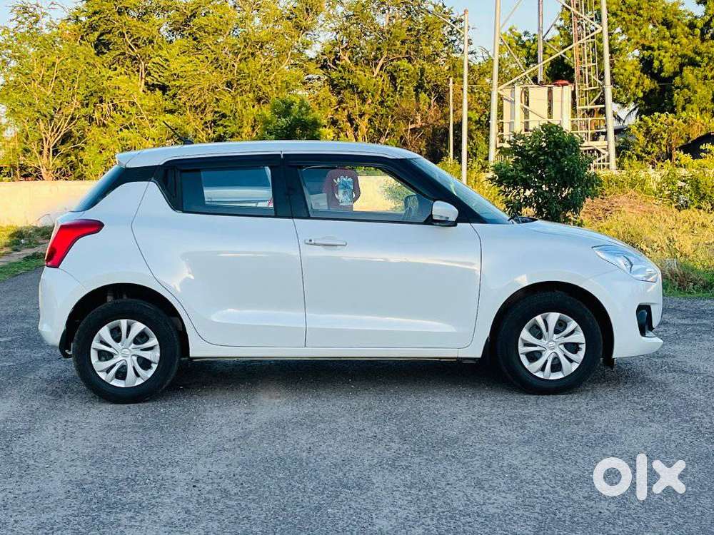 Maruti Suzuki Swift, 2023, Petrol